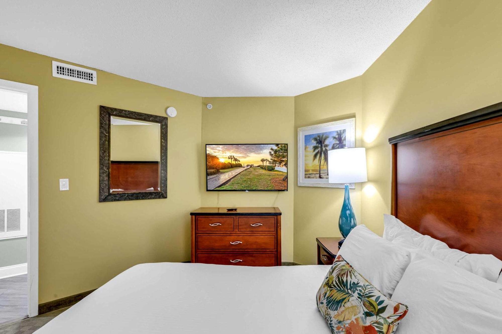 Sandy Beach Resort 1705 - Oceanfront Views Миртл-Бич Экстерьер фото